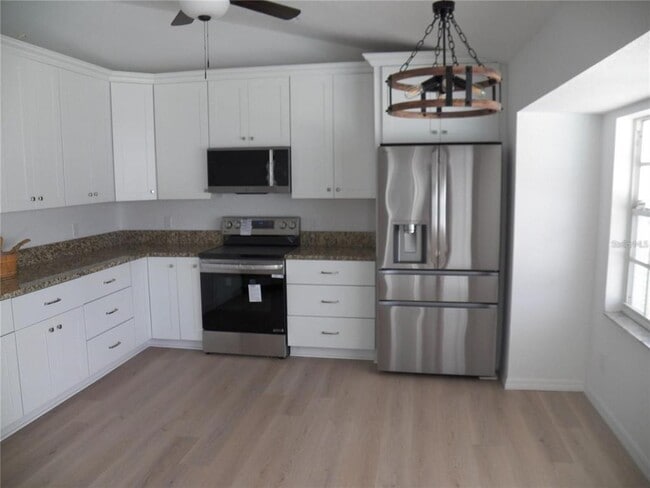 Building Photo - 23167 Turnbull Ave