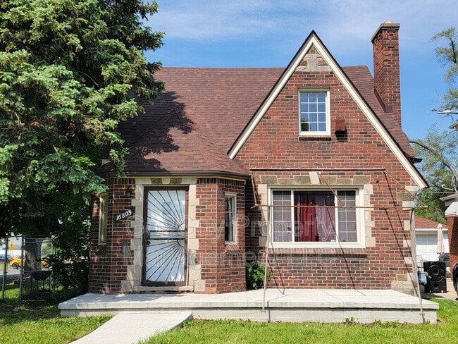 Primary Photo - 16803 Fenmore St