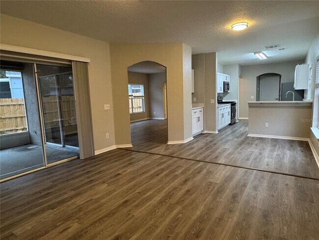 Building Photo - 14938 Deer Meadow Dr