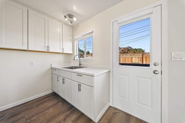 Building Photo - Coastal Comfort in Pleasure Point – Modern...