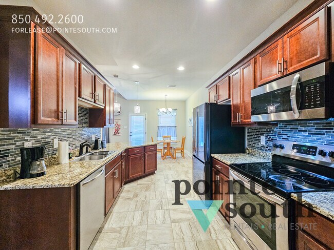 Building Photo - 8881 Bellawood Cir