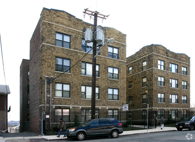 Building Photo - Mt. Prospect Apartments