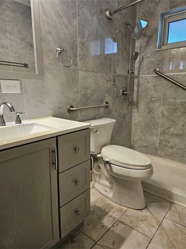 Building Photo - 154 Sandalwood Dr