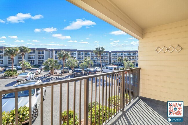 Building Photo - Coastal Villa With Ocean Views – Fully Furnished - SPECIAL