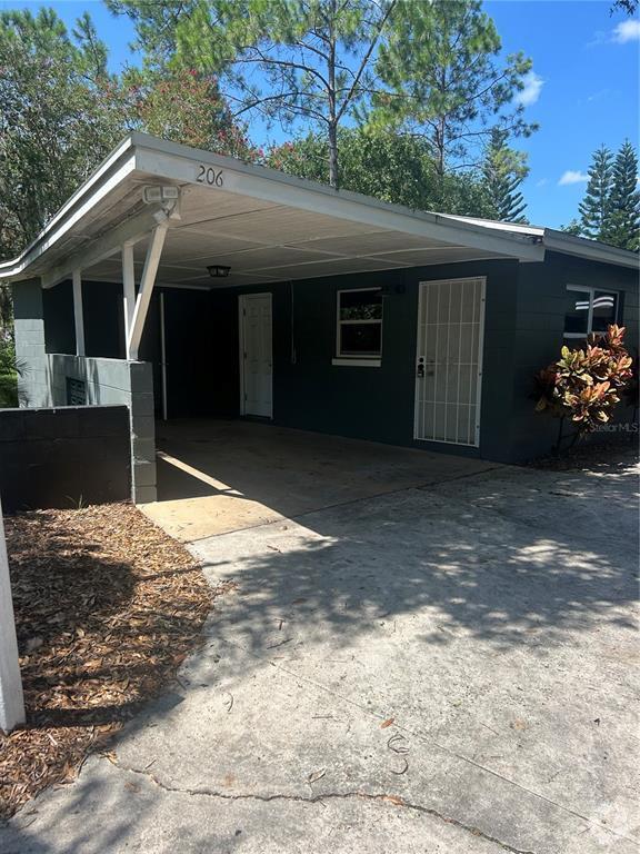 Building Photo - 206 N Cypress Way