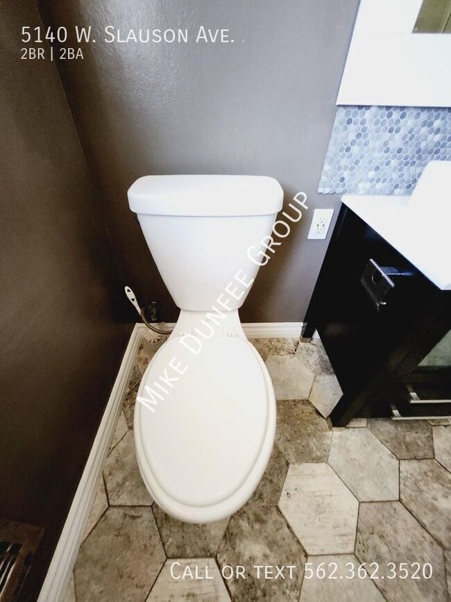 Building Photo - 5140 W Slauson Ave