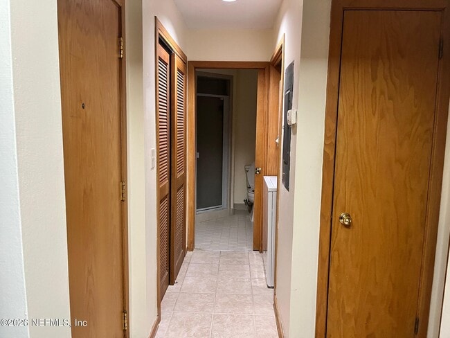 Building Photo - 2930 Ravines Rd