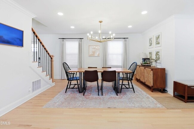 Building Photo - 322 E Millbrook Rd