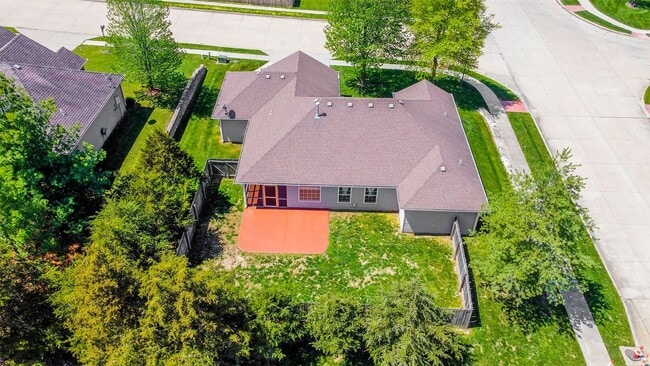 Building Photo - Charming 3 Bedroom/2 Bath in Mill Creek Manor with Spacious Garage