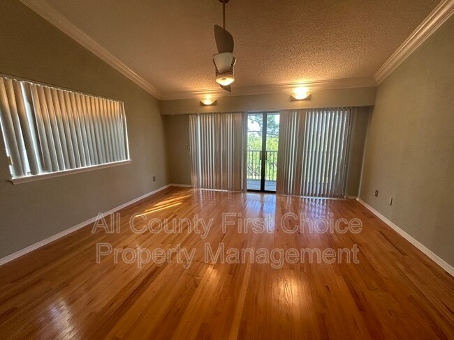 Building Photo - 9650 Tara Cay Ct