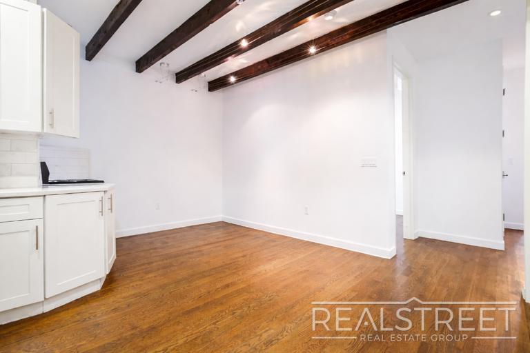 Building Photo - 3 BED 1.5 Bath in Bed Stuy