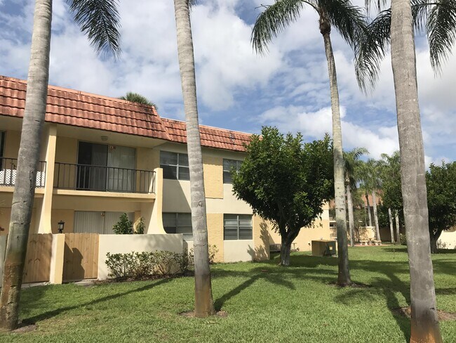 Building Photo - 1600 S Kanner Hwy