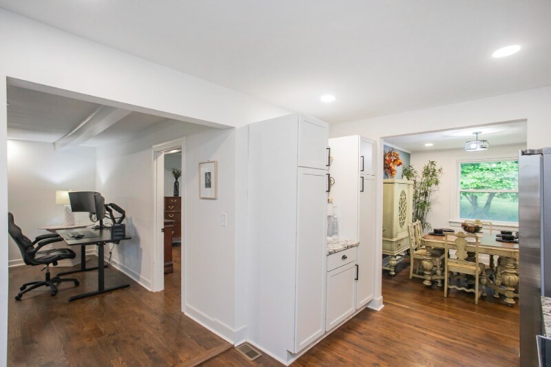 Building Photo - 2314 Deerwood Rd