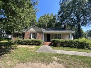 Building Photo - 506 W Farley Ave