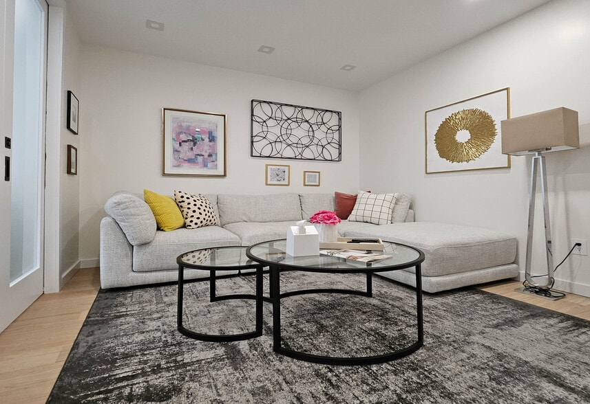 Building Photo - 3239 46th St