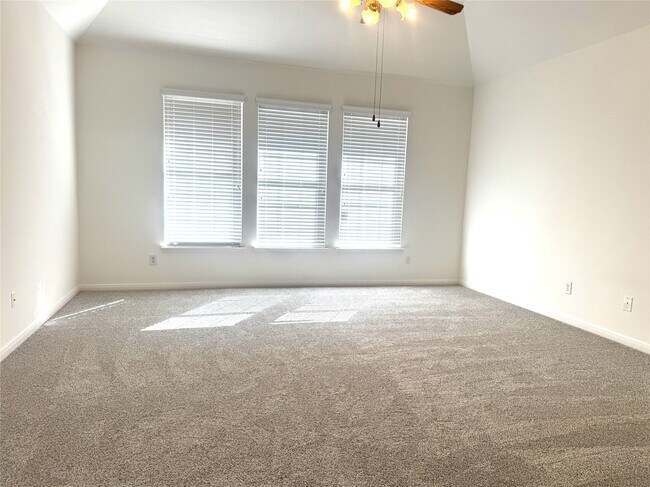 Building Photo - 6611 Sunrise Valley Ln