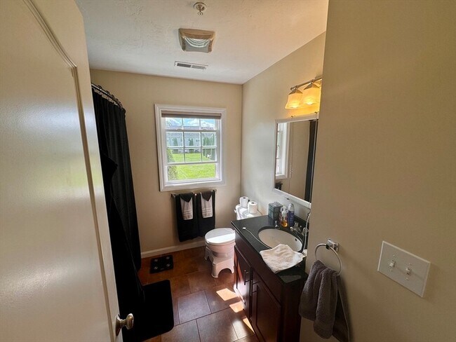Building Photo - 14 Merrimac Way