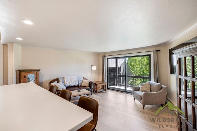 Building Photo - Fully Remodeled Gold Camp 2 Bed/1Bath