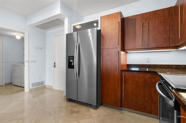 Building Photo - 7350 SW 89th St