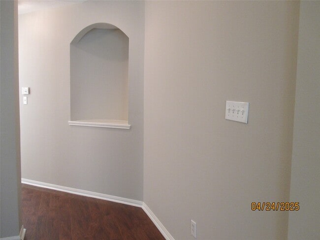 Building Photo - 5531 Poplar Terrace Ln