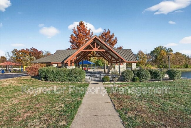 Building Photo - 1111 Ridgeway Dr