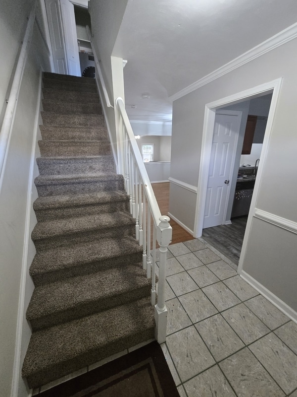 Building Photo - 166 Majestic Cir