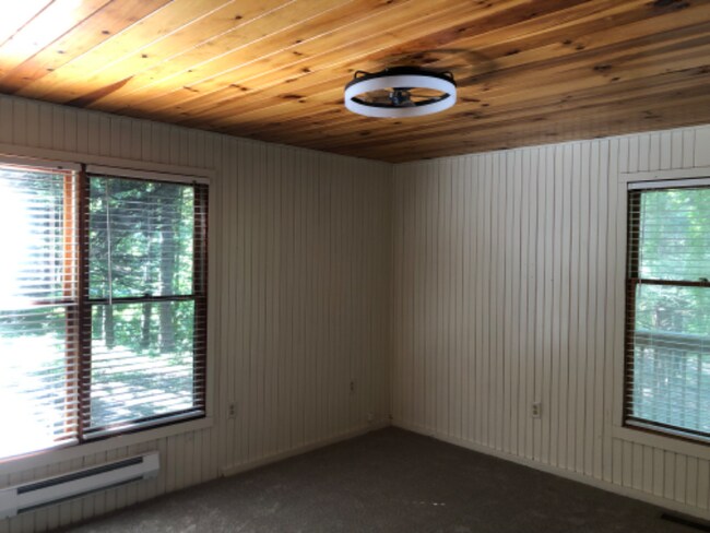 Building Photo - 107 Rockcrest Ridge