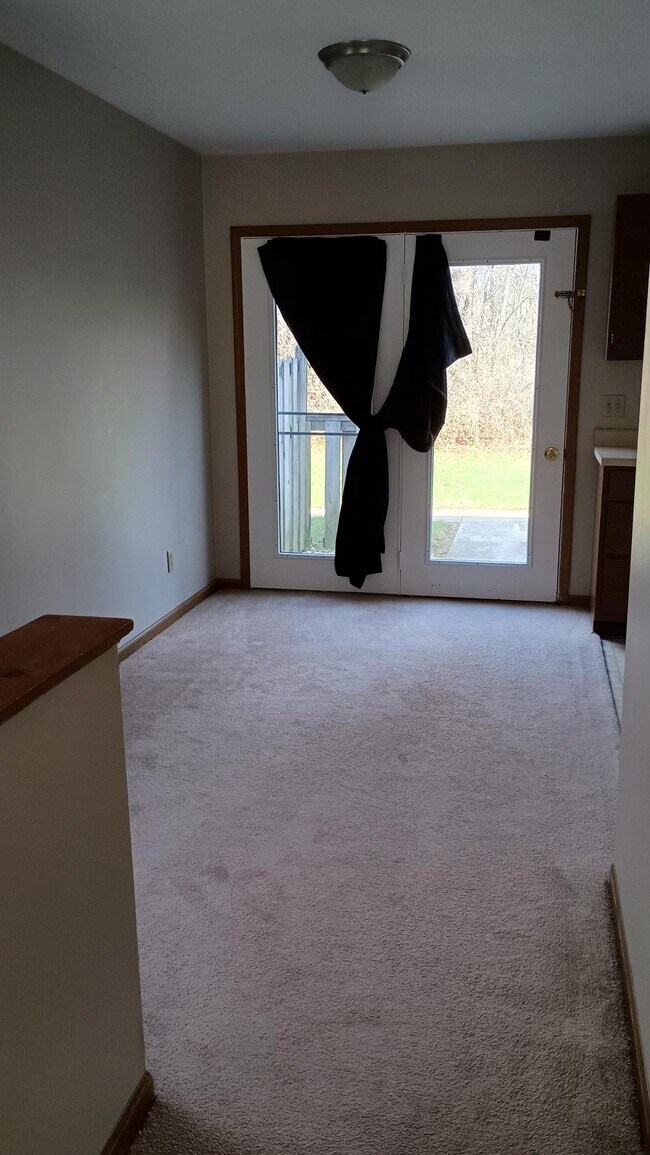 Building Photo - 3050 Colony Ln