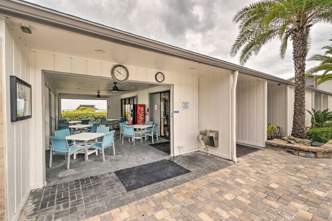 Building Photo - 1037 W Peppertree Dr
