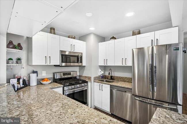 Building Photo - 4420 Briarwood Ct N