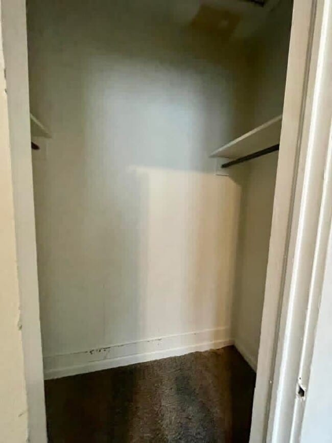 Building Photo - 823 G St NW