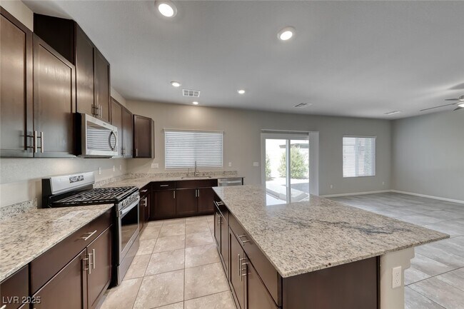 Building Photo - 4024 Floating Fern Ave