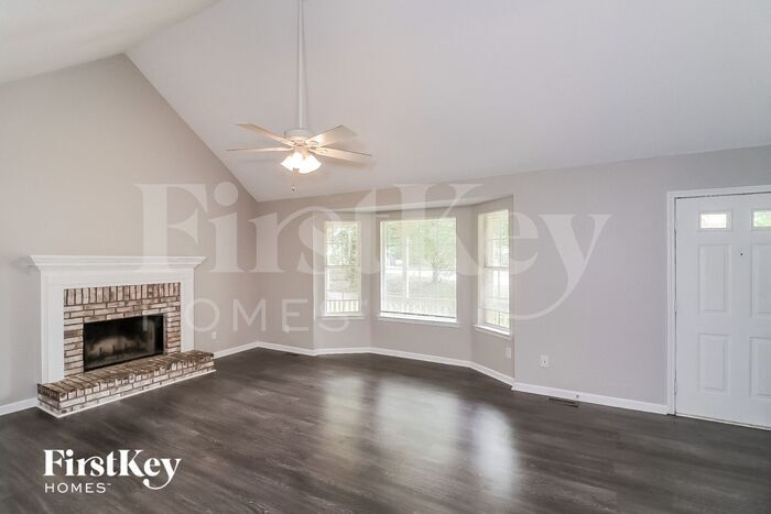 Building Photo - 6284 Sayre Dr NW