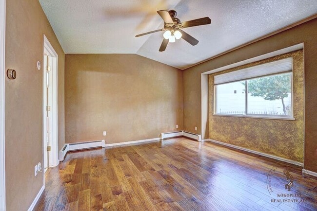 Building Photo - 536 Park Ridge Ct