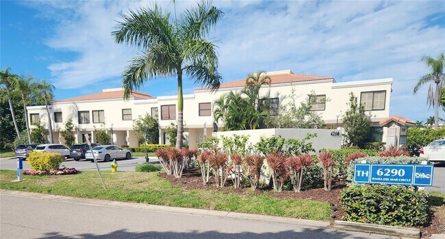 Building Photo - 6290 Bahia Del Mar Cir N