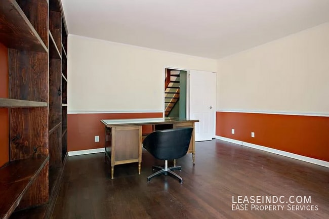 Building Photo - 1257 Delaware Ave SW
