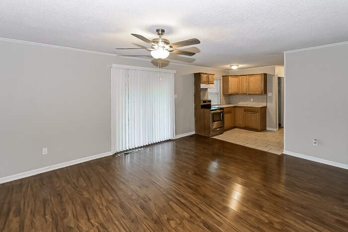 Building Photo - 105 Tecumseh Trail