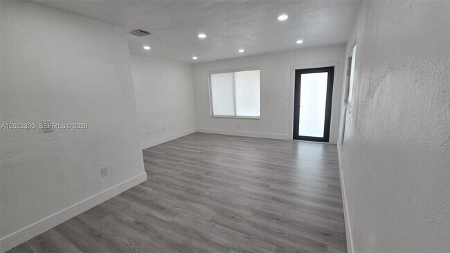 Building Photo - 2645 SW 90th Ave
