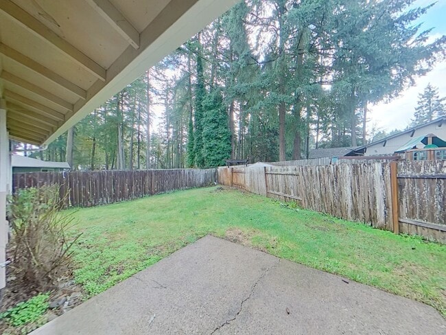 Building Photo - 24798 Parkside Dr