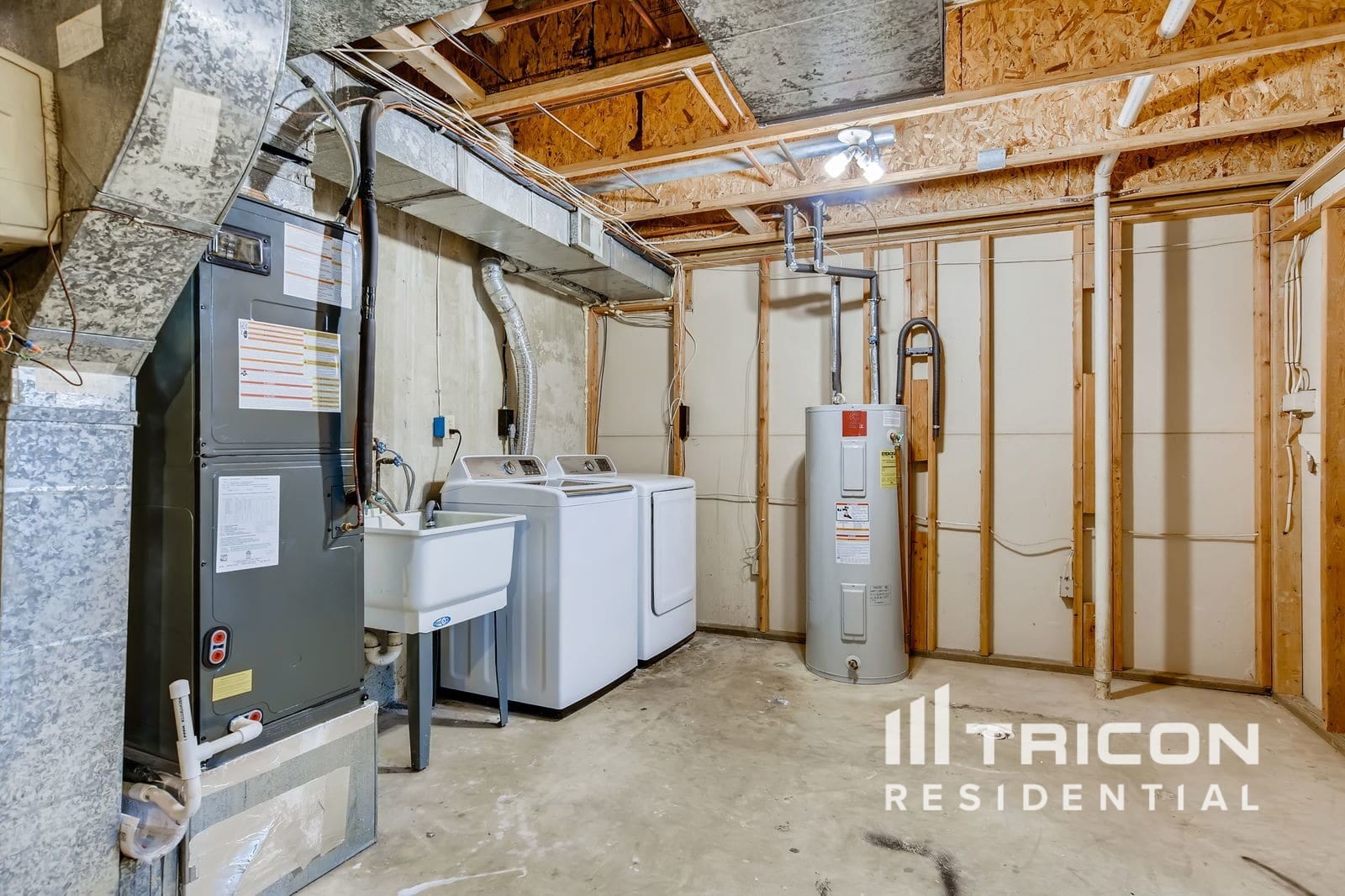 Building Photo - 8211 Township Dr