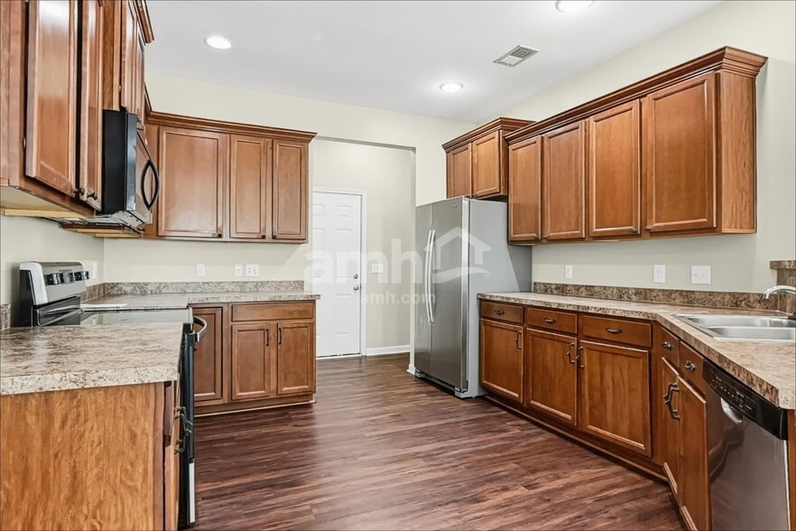 Building Photo - 51 Sand Valley Ct