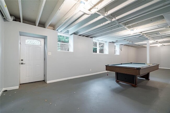 Building Photo - 2470 Landeau Cir