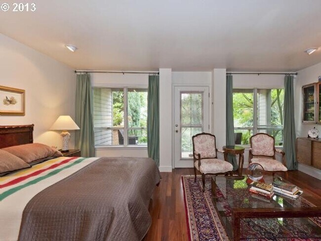 Building Photo - Stunning Goose Hollow-Southwest Hills Home...