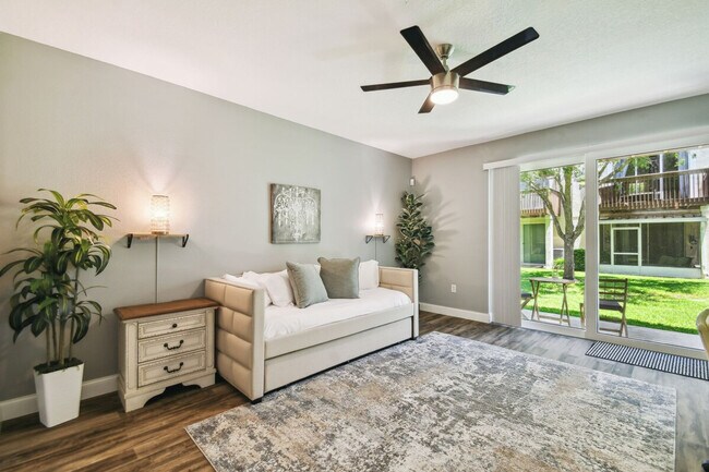 Building Photo - 3174 Bayshore Oaks Dr