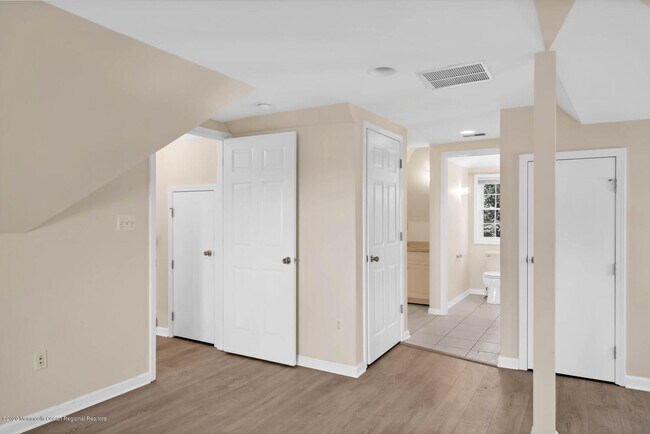 Building Photo - 800 Navesink River Rd