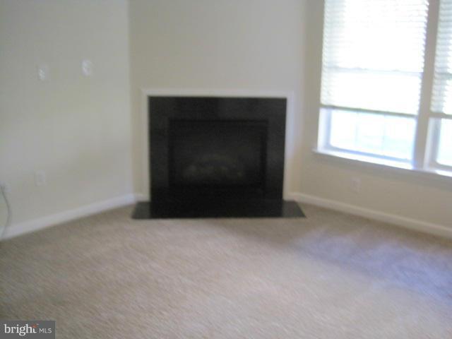 Building Photo - 7738 Valley Oak Dr
