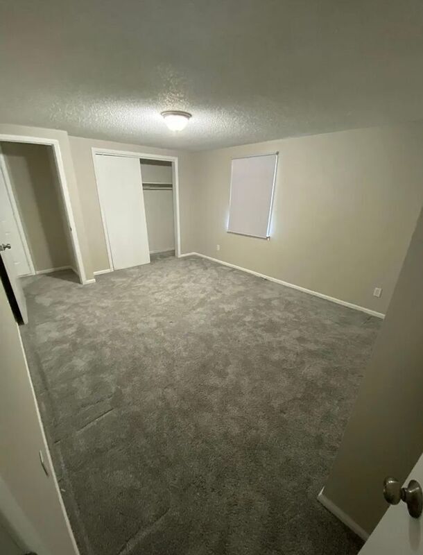 Building Photo - 200 3rd St