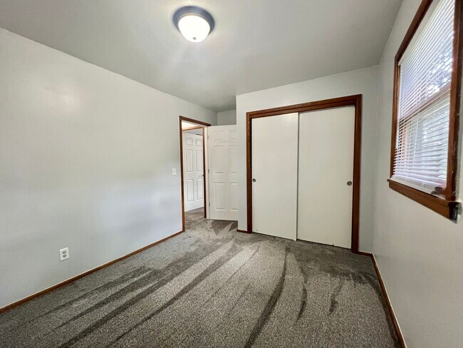 Building Photo - 2606 Iva Ct