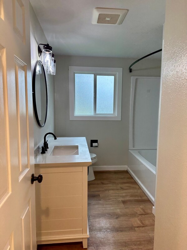 Building Photo - 570 15th St