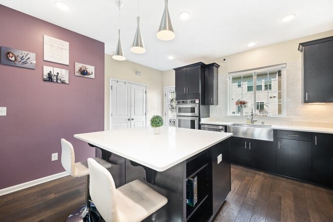 Building Photo - 84 Truman Dr